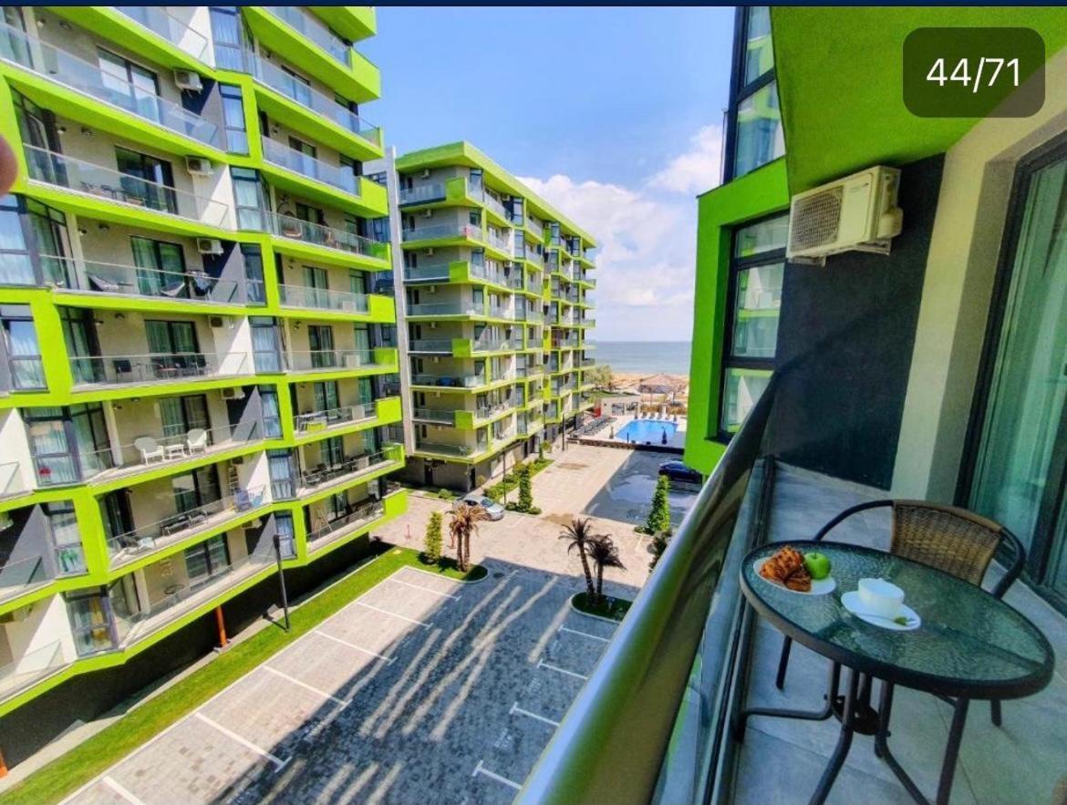 Bea Apartament On The Beach -Mamaia Nord Năvodari Esterno foto